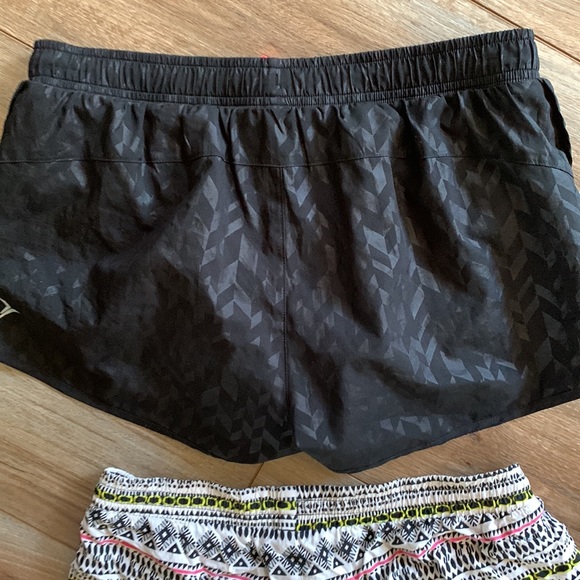 Old Navy sz S two pair short bundle euc - Picture 7 of 7